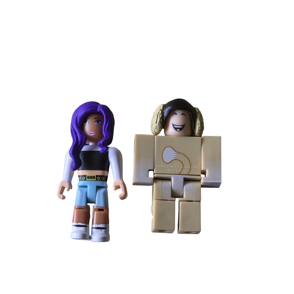 Roblox  -  lot of 2 Roblox  Action Figure